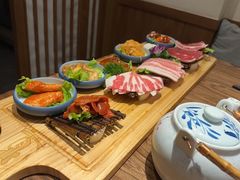 -明洞阿姨·韩式酱蟹烤肉·创意料理(三元桥店)