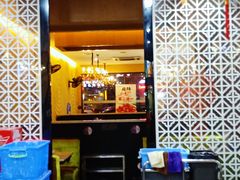 -悦牧·酸汤牛肉火锅(沃尔玛店)