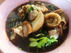 -席娜卡琳火车铁道夜市