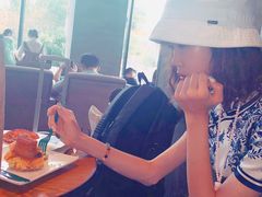 -星巴克(济宁万达广场店)