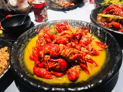 吮指蒜香风味小龙虾-虾易落味(杭州黄龙万科中心店)