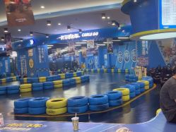 -卡尔飞车(武汉青山印象城店)