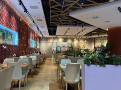 -香巴拉云南餐厅(华莱坞店)