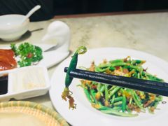 家烧黄瓜芽-梁家大院•农家菜(昆山会展中心店)