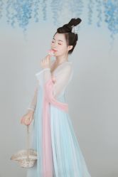 -盘子女人坊生日照·摄影馆(华强店)