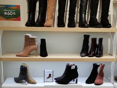 -hotwind热风(中贸广场店)