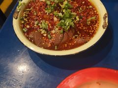 冒鸭血-马路边边 传媒大学店