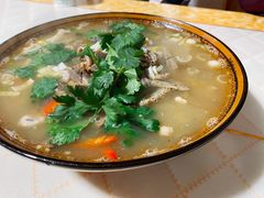 烩羊杂汤-陕北农家小吃风干羊肉剁荞面