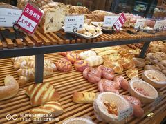-焙丽拾光(麦凯乐直营店)