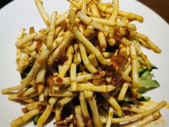 -九锅一堂酸菜鱼(新南凯德直营店)