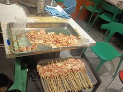 -山野的朋友露营炭火烤肉