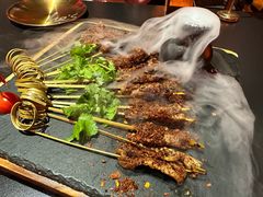 -何师烧烤Pro ·江湖川菜·小龙虾·精酿(太古里旗舰店)