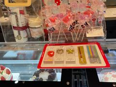 -花花卷卷·鲜食蛋糕(静安久光百货店)