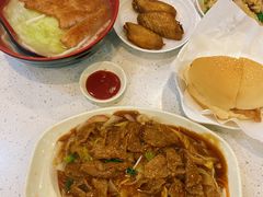 湿炒牛河-旺角宝港式茶餐厅(寮步店)