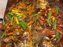 -鸣记脆皮烤鱼·海鲜烤鱼(亿合城店)