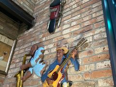 -Famous肥猫墨西哥音乐餐吧(五棵松华熙LIVE店)