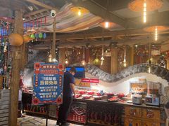 -老牌坊云南鱼豆花火锅(爱建店)
