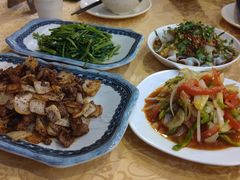 -维吾尔餐厅(宜山路店)