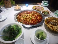 -盐井记·自贡美蛙鲜锅兔(中和店)