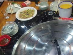 -边江铁锅炖鱼(振八街店)