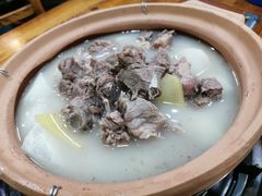 -大富蚝乌东哥饭店·石锅鱼杂·柠檬鸭(革新路店)