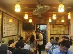 等位区-玫瑰甜品(文明路店)