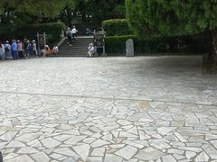 -三塔倒影公园