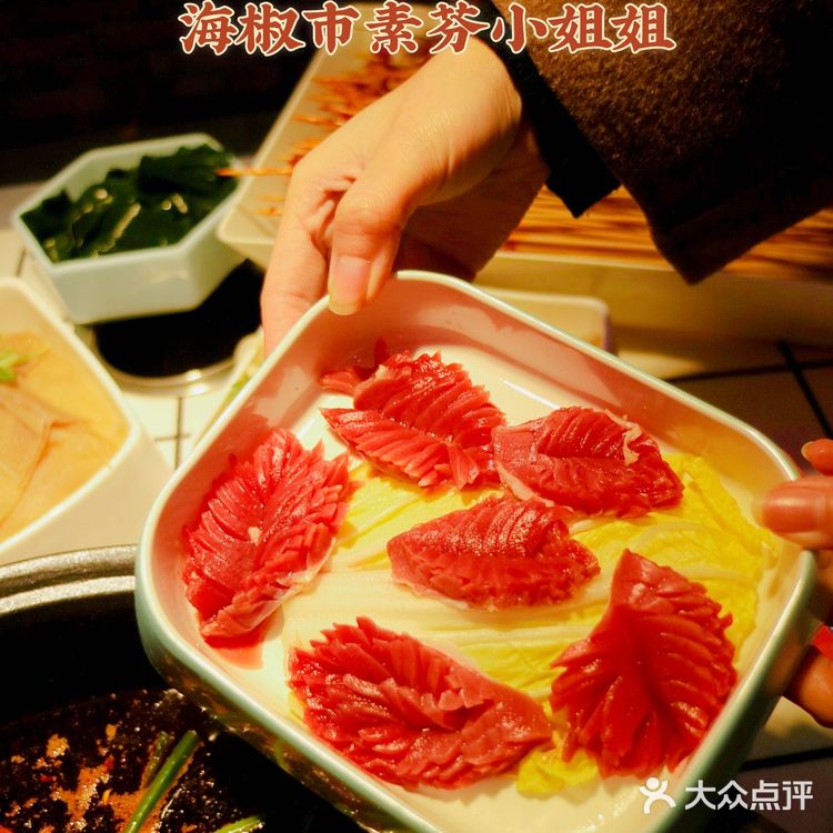 成都探店｜海椒市的素芬小姐姐喊你吃串串了