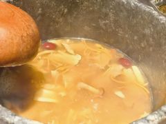 -芸山季·云南山珍菌火锅(人民广场来福士店)