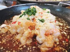 -阿瓦山寨·湘菜现炒·剁椒鱼头王(咸阳总店)