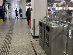 -虹桥火车站-停车场