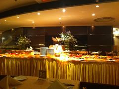 自助取餐区-汇泉王朝大饭店-旋转餐厅(南海路店)