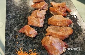 Charcoal-Grilled Premium Beef Ribs