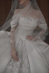 -艾米丽婚纱礼服