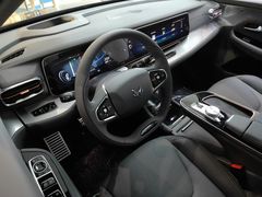 -ARCFOX极狐(世纪金源店)