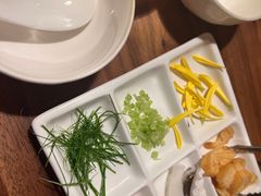 -揽季锅物会·海鲜姿造(五四路店)