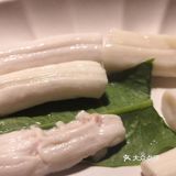 位置跟着导航很好找。点的粥水底，海螺切片