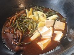 -缘福乡村铁锅炖民宿(八达岭店)