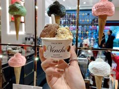 -VENCHI 闻绮(上海佛罗伦萨小镇店)