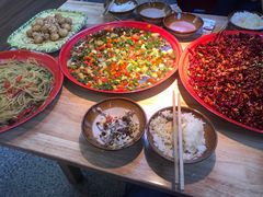 -思博半步颠小酒馆(梦时代店)