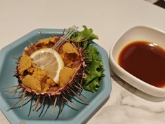 生吃海胆-海味当家·蒸锅海鲜(中山广场创始店)