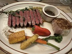 -Mark&Mars Restaurant