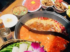 -萍姐火锅·公路夜市(武汉首店)