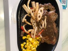 -豪客来牛排(中央花苑店)