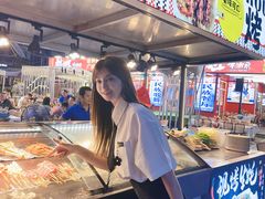 -刘姐啤酒鱼民族演艺餐厅(西街总店)