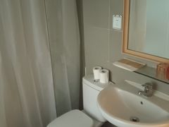 -布丁严选酒店(杭州武林西湖文化广场地铁站店)