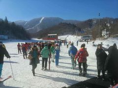 -亚布力新体委滑雪场