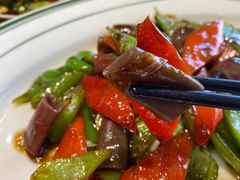 青红椒炒海肠-海铺·渔家虾水饺(皇姑店)