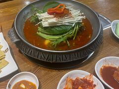 -喇喇排骨火锅·传统韩式脊骨汤(望京西园总店)