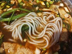 -柳州肥姨妈大骨螺蛳粉(沙河店)